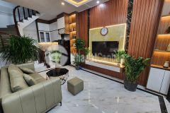 Chỉ nhỉnh 6 tỷ có căn nhà 4 tầng đẹp rất gần mặt phố thanh lân hoàng mai.