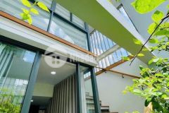 Hẻm xe hơi tránh nhau nhà mới đẹp nguyễn thiện thuật, q3 5 tầng chỉ 11.9 tỷ