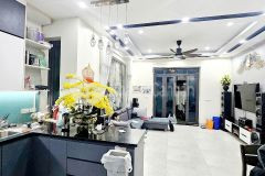 Mt 8m đất 102m2 giá 13,2 tỷ giá tốt nhất khu đa sỹ