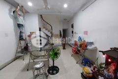 Hot hot mặt phố ngô gia khảm mua về vừa ở vừa kinh doanh. vỉa hè rộng, đối diện bến xe gia lâm.