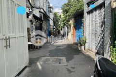 Gần ngã 6 gò vấp 40m2 vuông a4 2 tầng đúc chắc chắn hẻm nhựa 1 trục chỉ 5 tỷ 2