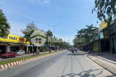 Nhà 1 trệt 2 lầu sân thượng. mặt tiền đường phó cơ điều, phường phước hậu, vĩnh long.