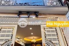 Nhà đẹp võ thị sáu hai bà trưnghà nội.5 tầng thang máy full nội thất.lô góc.15,7tỷ