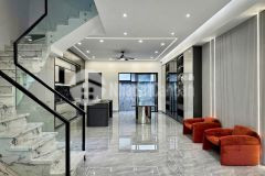 Nhà đẹp đã hoàn thiện đối diện công viên trong khu đô thị ecocity giá 8.5 tỷ