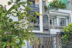 Chủ ngộp bán căn nhà thiết kế hiện đại tại bến lức