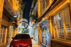 Bán nhà cổ nhuế cạnh đh mỏ địa chất, phân lô, ô tô. 50m 3 tầng mt 6. giá 8.2 tỷ