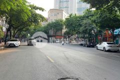 Chủ cán bộ cấp cao, bán biệt thự mini sân vườn ngọc lâm 80m, 5t, mt 6.8m, lô góc,vượng khí