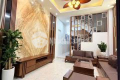 Cho thuê nhà ngõ 121 kim ngưu hai bà trưng 45m x 5t giá 18.5tr full đồ mới