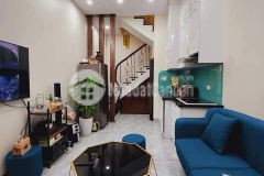 Bán nhà 5 tầng rất đẹp, thoáng trước sau, ô tô đỗ cửa, rất gần phố giáp nhị hoàng mai.