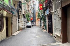 Nhỉnh 16 tỷ phố tôn đức thắng trung tâm quận đống đa ô tô vào nhà. sđcc.