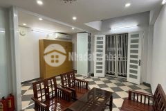Cho thuê nhà riêng ngõ 113, phố yên hòa, cầu giấy 40m x 5t giá 20tr, full đồ đẹp