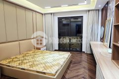 Siêu phẩm nhà đẹp nội thất xịn ô tô vào nhà ngõ phố nguyễn văn cừ dt 42m2. giá 17.5 tỷ