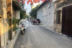 Nhà đẹp 4 tầng fotuner đỗ cửa ngay cầu thăng long nhỉnh 4 tỷ