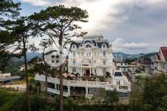 Bán khách sạn yên thế phường 10 đà lạt chỉ 120 tỷ