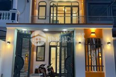 Cần bán gấp nhà mặt tiền ở long hoà