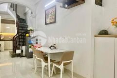 B.á.n nhà hồ ba mẫu gần công viên thống nhất, 34m2, 4 tầng, nhà đẹp thoáng mát, về ở ngay