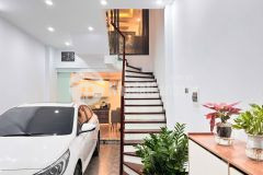 Nhà đẹp hiếm full nội thất xịn ô tô vào nhà ngõ phố việt hưng dt 47m2. giá 16.8 tỷ