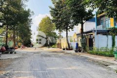 Chuyển ra bắc sống nên nhượng lại lô đất 8m x 16m đường dt826 long hoà giá 3.1 tỷ, shr