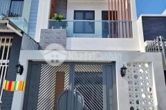 Bán gấp căn nhà mặt tiền đẹp ở rạch kiến