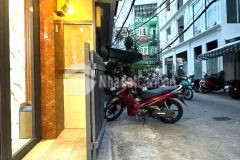 Hẻm 6m, ô tô đỗ cửa, nhà mới vào ở ngay, tầng trệt chung cư 70m2, nhỉnh 5ty