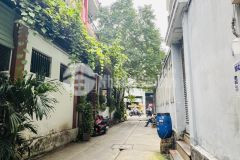 Nhà 1 đẹp lung linh hẻm ô tô tới nhà gần mt lê văn quới mã lò dt 48