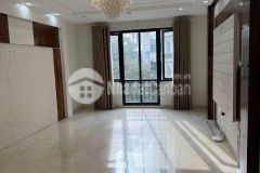 Cho thuê nhà thang máy vỉa hè oto mạc thái tổ, cầu giấy 46m x 6.5t giá 40tr