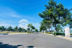 Bán gấp lô đất da king hill 90m2 nguyễn hữu trí, bến lức, 2 tỷ 100tr