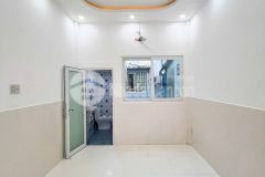 Cho thuê nhà trục chính hẻm 20 nguyễn trãi xéo ubnd ninh kiều giá 8 triệu