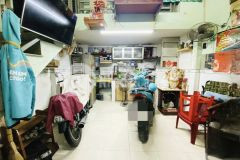 Nhà hiếm dưới 3đ ở q5 gần mặt tiền nguyễn trãi dtsd gần 50m2 2pn 2wc shr