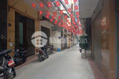 Chị mai bán nhà lô góc mặt ngõ 192 kim giang gần cầu lù 30m2 chỉ 6.x tỷ. lh 0989626116