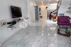 Cực phẩm sát mặt tiền đường kd sầm uất số 1 phú nhuận 4 tấm 3 phòng ngủ chạm 6 tỷ.