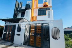 Bán gấp nhà vừa hoàn công mặt tiền ở rạch kiến