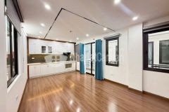 Cho thuê nhà riêng ngõ 81 trung kính, cầu giấy 40m x 5t thang máy giá 25 triệu