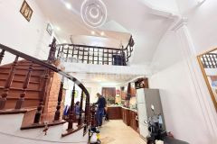 Lạc long quân tây hồ 64 mét vuông, bốn tầng bốn phòng ngủ, giá 14,8 tỷ