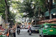 Bán nhà 7 tầng đẹp hẻm 656 quang trung ngang 6m có hầm t.máy ở ngay gần chợ 24 tỷ.