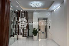 Nhà đẹp long lanh ngõ nguyễn chính, hm giá 9.6 tỷ, 40m2x5t, thang máy, ảnh thật