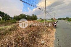 Bán đất mặt tiền đt 816, xã thạnh hòa, bến lức tdt 910m2 có 200m2 thổ giá 2,8 tỷ