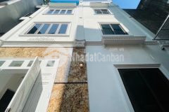 Bán nhà đẹp view hồ tây, trích sài, 36m2 x 6t x mt 3.5m, 3 bước ra hồ, 2 thoáng trước sau