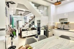 Nhà đẹp ở ngay, hẻm xh thông cách mạng tháng 8, q10, 3 tầng, dt 4x15, 15.9 tỷ