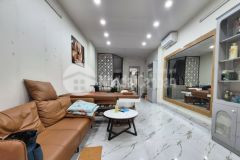 Bán nhà kim đồng hoàng mai gần bến xe giáp bát, ôtô đỗ cửa, 6 tầng thang máy, kinh doanh.