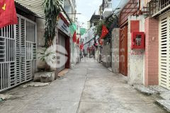 Trục xuyên tâm 32 50m2 x 4 tầng, 4pn không qh,lg thoáng 2 mặt giá như mơ.