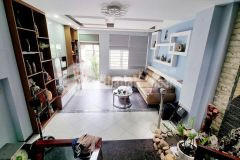 Bán nhà dương khuê cầu giấy cạnh đh thương mại wiew hồ ô tô. dt 80m. giá 23.5 tỷ