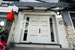 Hẻm ô tô thông, bình trị đông, bình tân, 5 tầng đúc mới, 40m2, 5.98 tỷ.