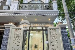 Nhà lầu hẻm 388 nguyễn văn cừ cách kdc đại ngân 200m