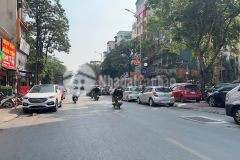 Nhà dân xây khu vip nguyễn sơn 85m, 3t, mt4m, gara, ô tô tránh, ngõ thông, dân trí cao.