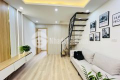 Bán căn hộ tập thể phố 83, hai bà trưng, nhà đẹp 4 ngủ, ô tô đỗ