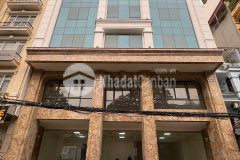 Cho thuê tòa văn phong 9 tầng mặt phố hoàng ngân, vị trí đắc địa. dt 240m2. mt 16m. giá 400 triệut