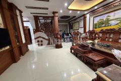 Cắt lỗ sâu chủ gỗ xả hàng la dương lô góc siêu phẩm 197m²