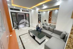 Bán nhà riêng tô hiệuhà đông5 tầngthang máynhỉnh 11 tỷ có thương lượng