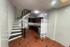 Cho thuê nhà riêng lãng yên quận hai bà trưng 35m x 5t nhà sạch đẹp giá 15 triệu